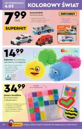 Gazetka promocyjna Biedronka - Okazje tygodnia od 06.03 - Gazetka - ważna od 22.03 do 22.03.2023 - strona 12 - produkty: Gra, Pęseta, Papier, Chodzik, Zabawka, Dzieci, Bransoletka, Podkład, Fa