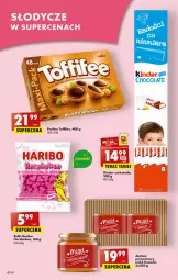Gazetka promocyjna Biedronka - Gazetka - ważna od 15.02 do 15.02.2023 - strona 42 - produkty: Zestaw prezentowy, Praliny, Tera, Czekolada, Miód, Toffifee, Haribo, Kinder, Fa