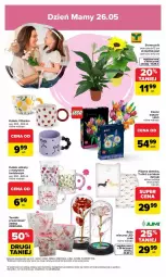 Gazetka promocyjna Carrefour - Gazetka Dzień Matki - Gazetka - ważna od 23.05 do 23.05.2026 - strona 3 - produkty: Róża, T-shirt, LEGO, Filiżanka, Klocki, Kubek, Piżama, Fa