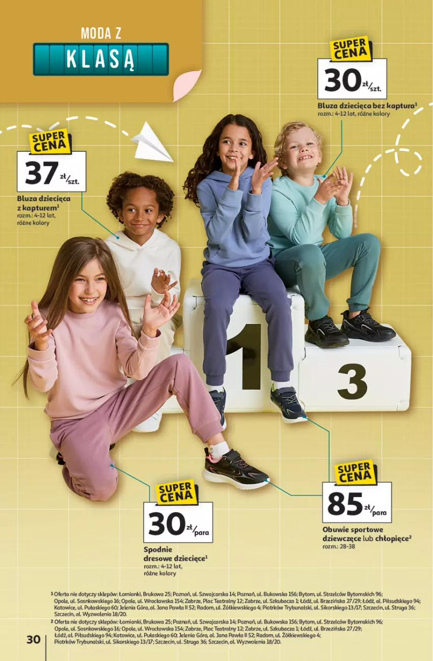 Gazetka promocyjna Auchan - Odlotowe ceny na start szkoły Hipermarket - ważna 17.07 do 30.07.2025 - strona 30 - produkty: Bluza, Cars, Dres, Dzieci, Obuwie, Por, Sos, Spodnie, Spodnie dresowe, Sport
