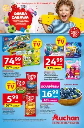 Gazetka promocyjna Auchan - Dobra Zabawa to Poważna Sprawa Hipermarket - Gazetka - ważna od 04.06 do 04.06.2025 - strona 1 - produkty: Kit Kat, Koc, LEGO, Czekolada, Wóz strażacki, Psi Patrol